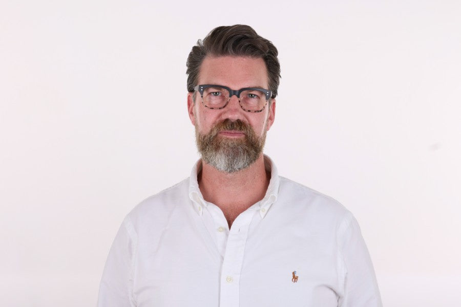 6am Black to Milky Tort